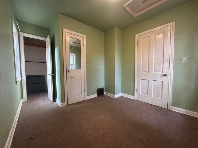 Building Photo - 120 N 4th Ave