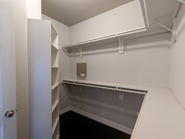 Building Photo - 4204 Stassen St