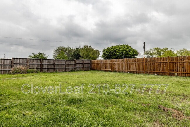 Building Photo - 226 Sunfire Trail