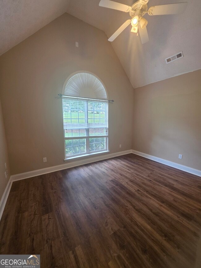 Building Photo - 135 Kingsbrooke Cir