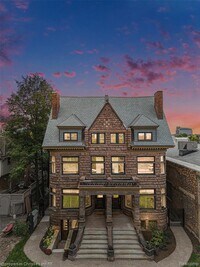 Building Photo - 701 W Canfield St