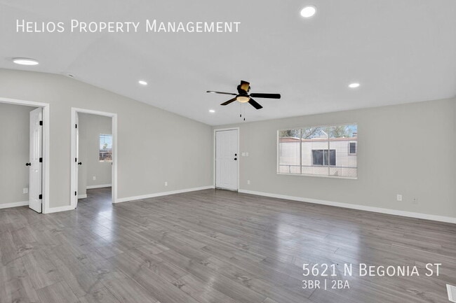 Building Photo - 5621 N Begonia St