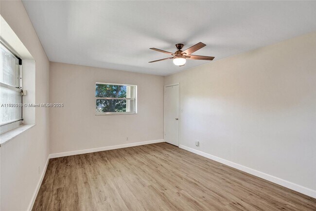 Building Photo - 4103 NW 75th Ave