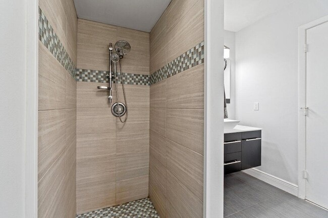 Building Photo - 19977 Villa Medici Pl