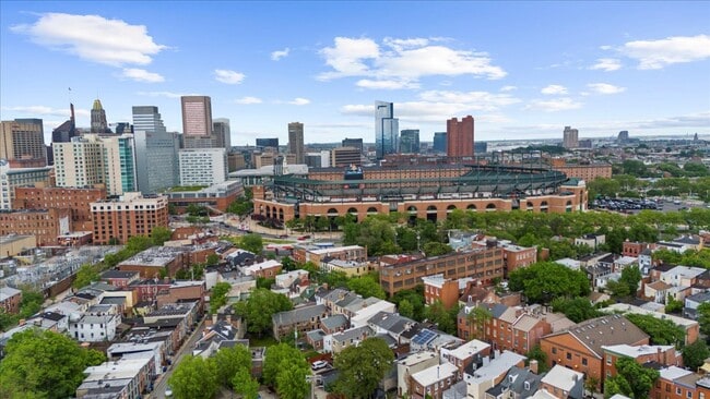 Building Photo - 656 Washington Blvd