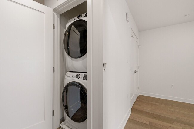 Building Photo - 37 L St SE