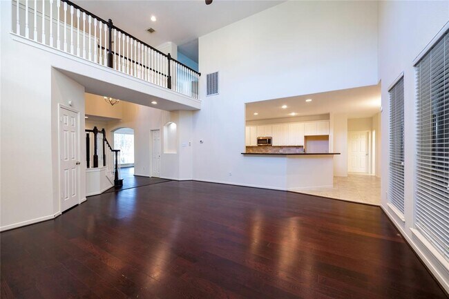 Building Photo - 2327 Centerbrook Ln