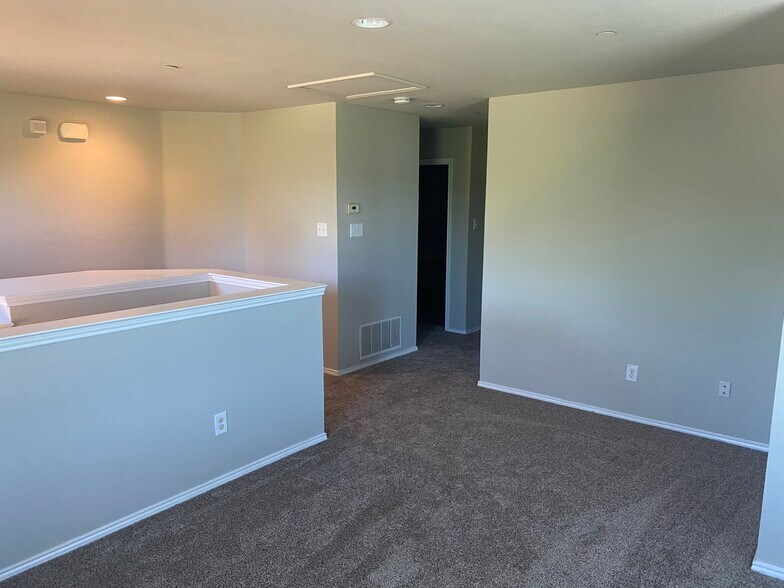 Building Photo - 6225 Tower Ct