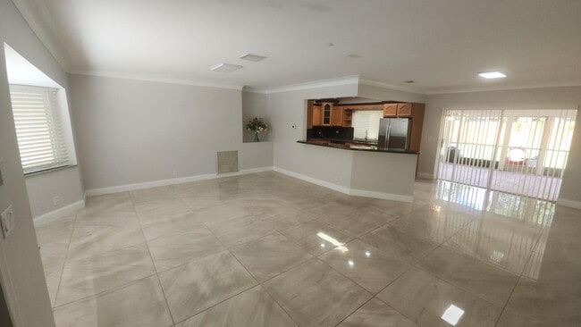Building Photo - 1311 SW 12th Ave