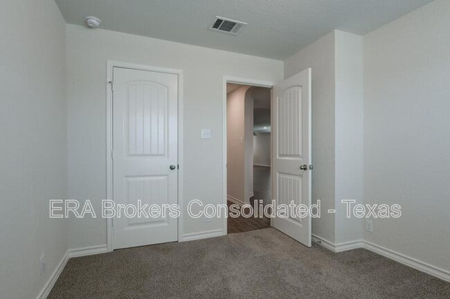 Building Photo - 121 Little Wichita
