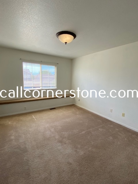 Building Photo - 7511 Barn Owl Dr