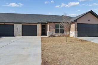 Building Photo - 19151 Sierra Madre Dr
