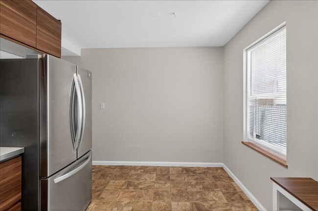 Building Photo - 1506 N Linwood Ave