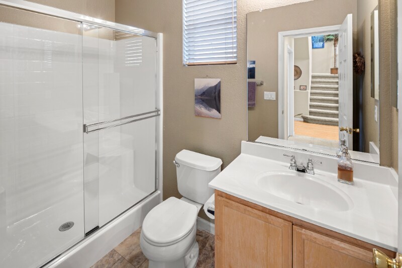 Building Photo - 1440 Cedar Dr