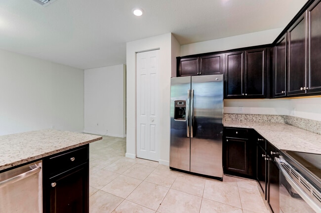 Building Photo - 4022 Devenshire Ct