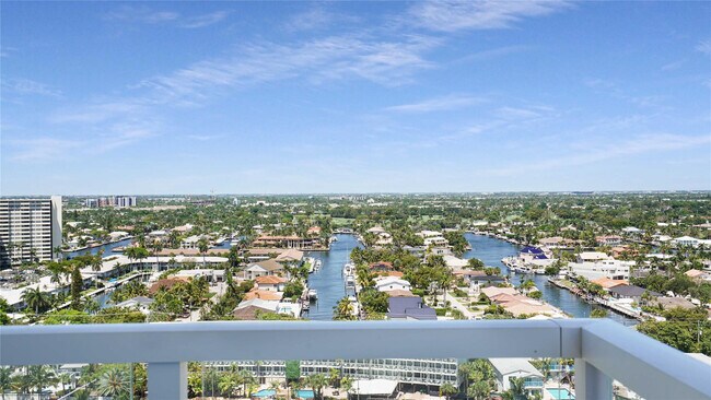 Building Photo - 3750 Galt Ocean Dr