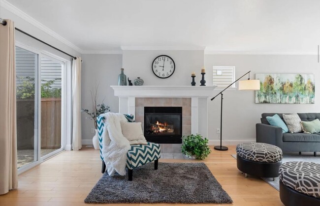 Building Photo - Welcome to this beautiful 3-bedroom, 2.5-b...