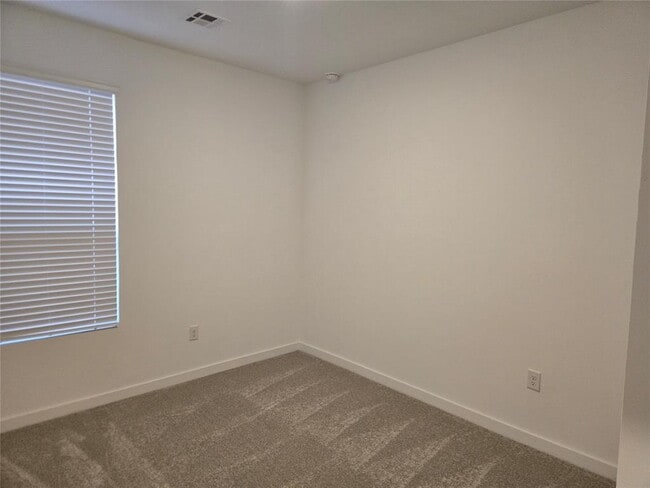 Building Photo - 20425 Deer Creek Dr