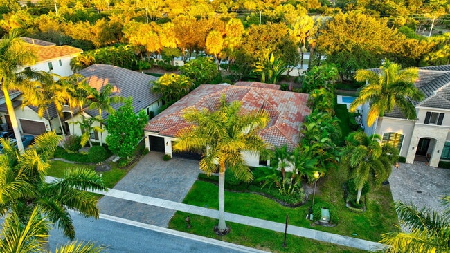 Building Photo - 17662 Cadena Dr