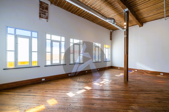 Building Photo - 161 Mangum St SW