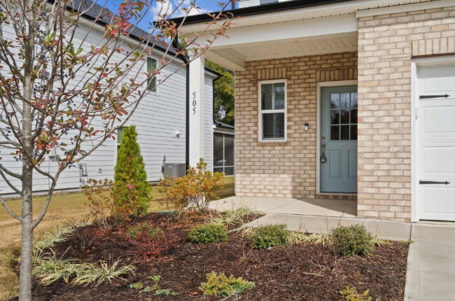 Building Photo - 3-Bedroom Spacious New Construction Home i...