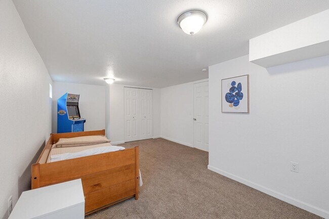 Building Photo - Charming 4BR House in Spokane Valley, Wash...