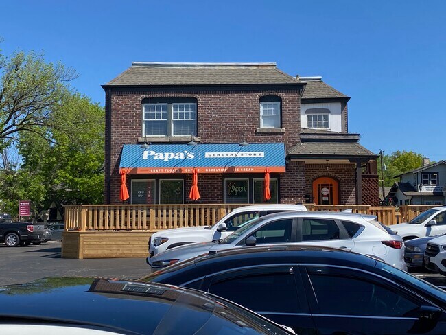 Clifton Square 1 mile away - 347 S Green St