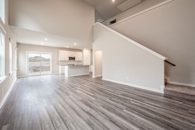 Building Photo - **BE THE LUCKY ONE TO LIVE IN THIS BEAUTIFUL HOME IN THE DESIRABLE SAWGRASS NEIGHBORHOOD IN SPRIN...