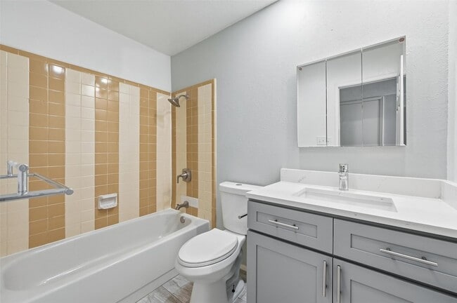 Building Photo - 2102 Lewis Trail