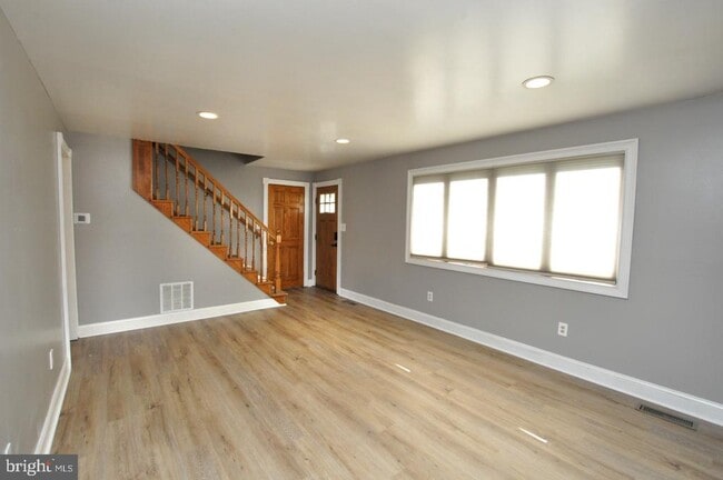 Building Photo - 154 Old Marlton Pike