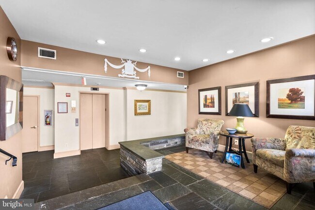 Primary Photo - 101 North Carolina Ave SE