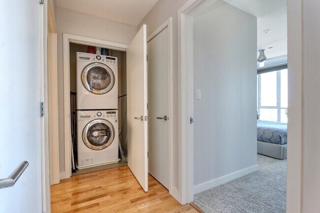 Building Photo - 100 Station Landing