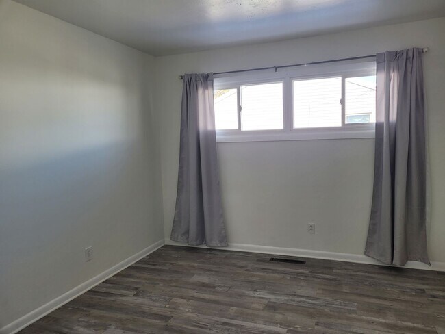 Building Photo - 1424 N 22nd St