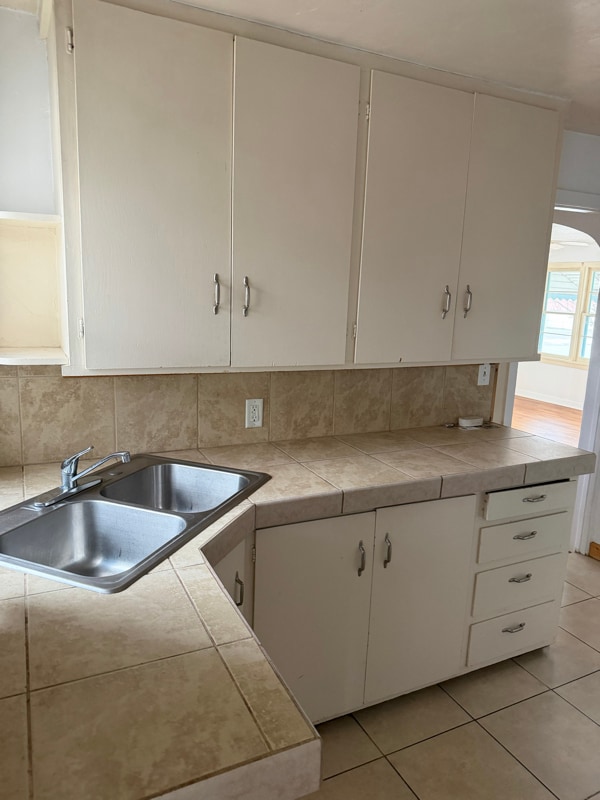 Building Photo - 210 2nd St