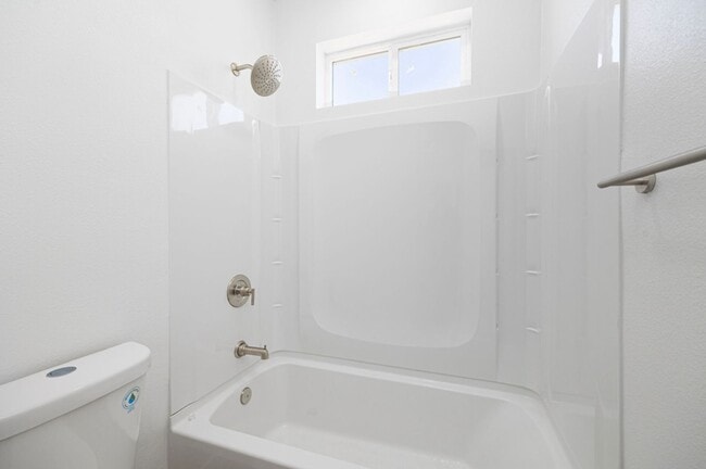 Building Photo - 1/2 Off First Month's Rent - New Construct...