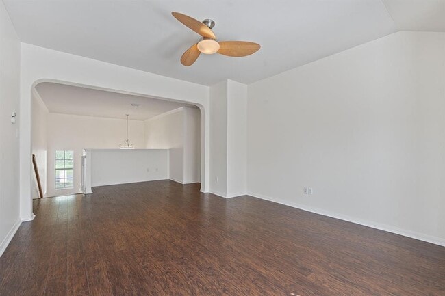 Building Photo - 13202 Fawn Valley Dr