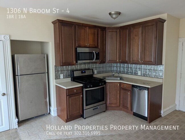 Building Photo - 1306 N Broom St