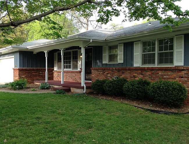 Building Photo - Charming Home in a Prime Central Springfield Location