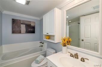Building Photo - 250 S Brentwood Blvd