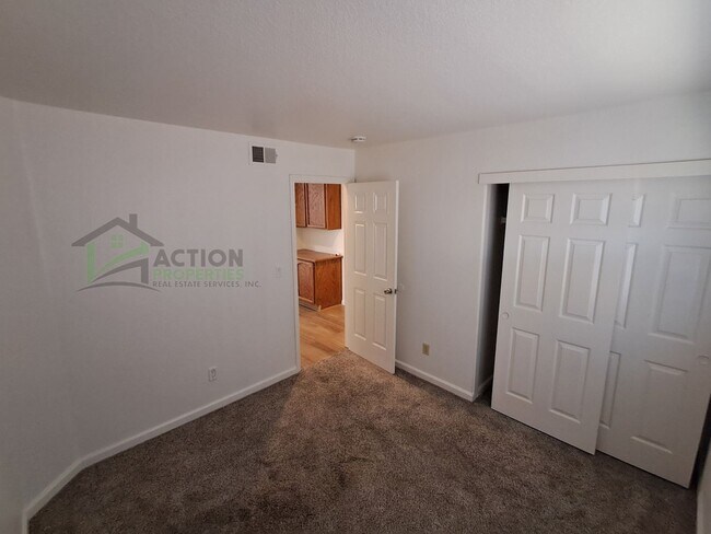 Building Photo - 3835 Hunters Glen Pl