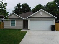 Building Photo - 1406 W Sears St