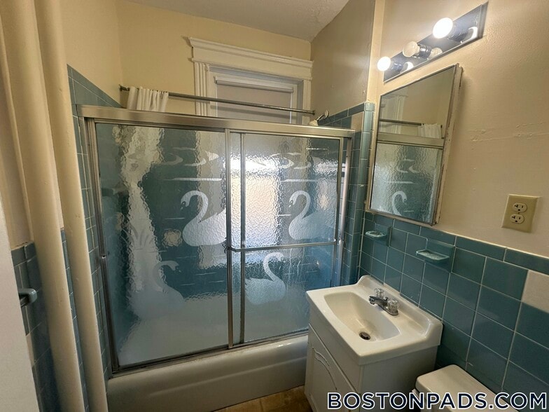 Building Photo - 1152 Commonwealth Ave