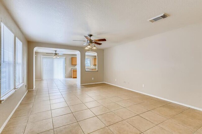 Building Photo - 9042 Camino Rey