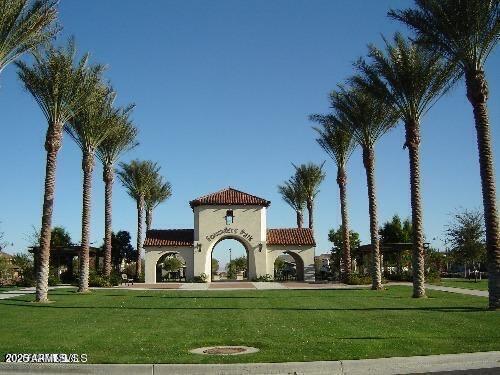 Building Photo - 21070 W Almeria Rd