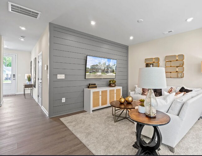 Building Photo - 321 Brae Hvn Dr