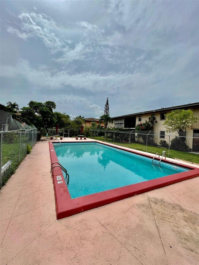 Building Photo - 6259 W 24th Ave