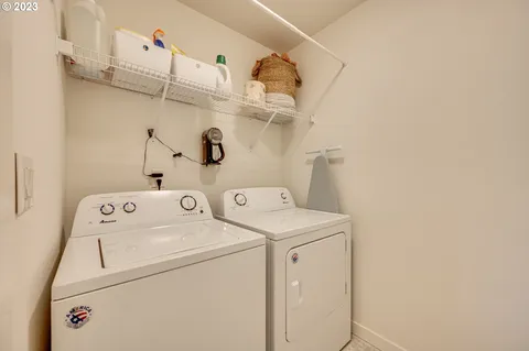 Laundry Room - 6900 N Montgomery Cir