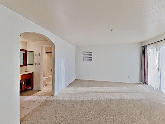 Building Photo - Beautiful 2BR/2BA Condo in Scripps Highlands with Private Patio & Garage