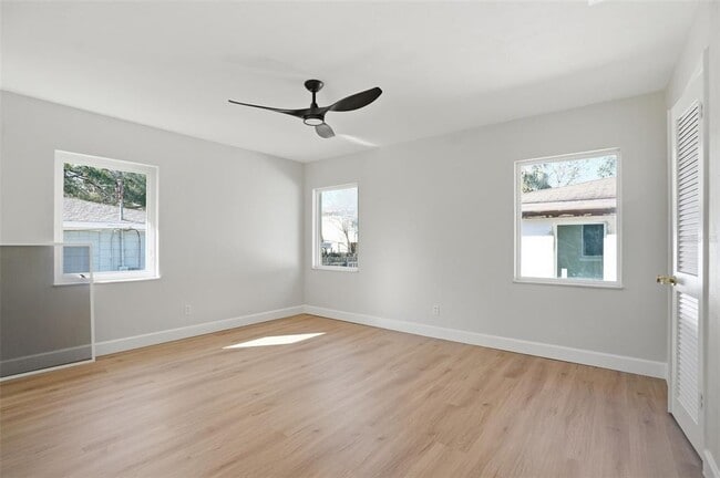 Building Photo - 2812 N Munro St