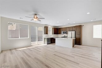 Building Photo - 8929 Pebble Sand St